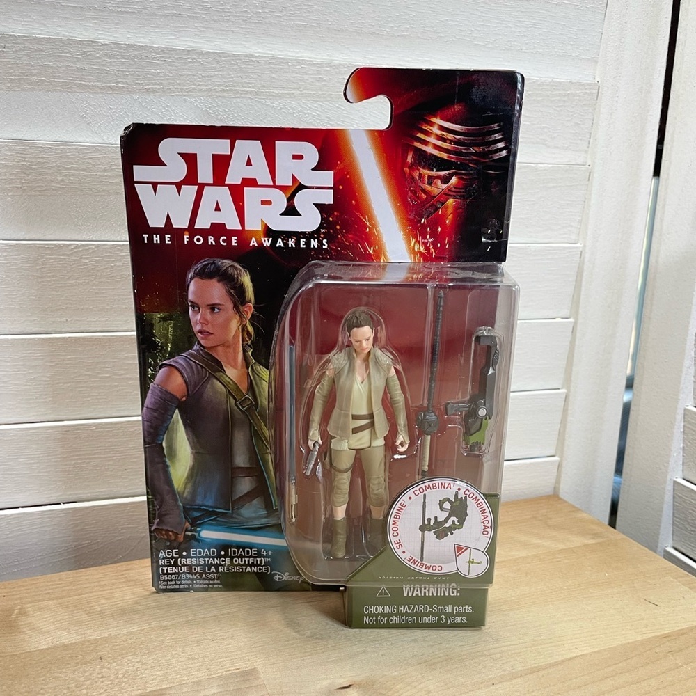 NIB Star Wars The Force Awakens Rey Resistance Figure